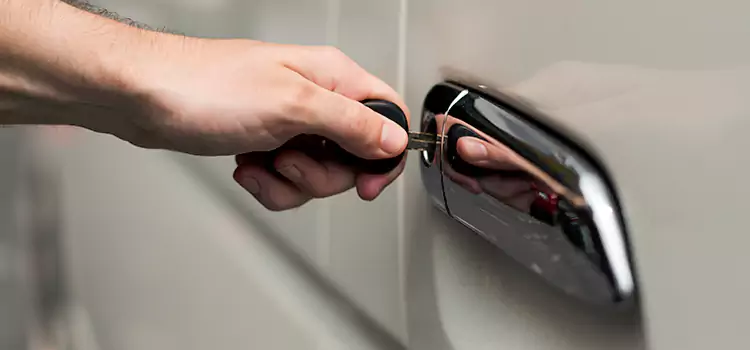 Why Choose Our Auto Locksmith Team in Lakewood, CO?