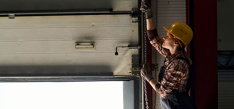 Addressing Common Garage Door Stoppage Issues in Lakewood, CO